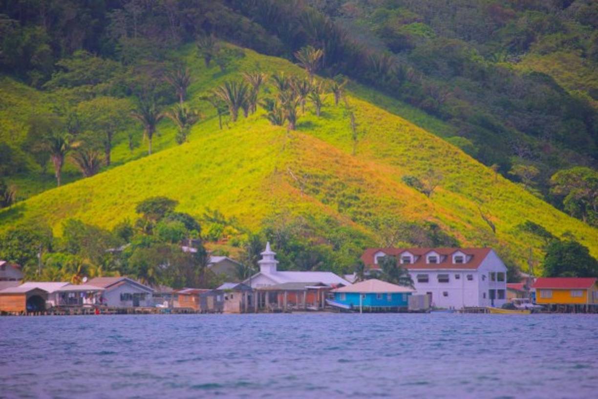 Honduras es uno de los destinos del Caribe que es apetecido por los turistas internacionales, Las Islas de la Bahía son de las más conocidas. Conozcamos a nuestro bello país mientras termina la cuarentena.