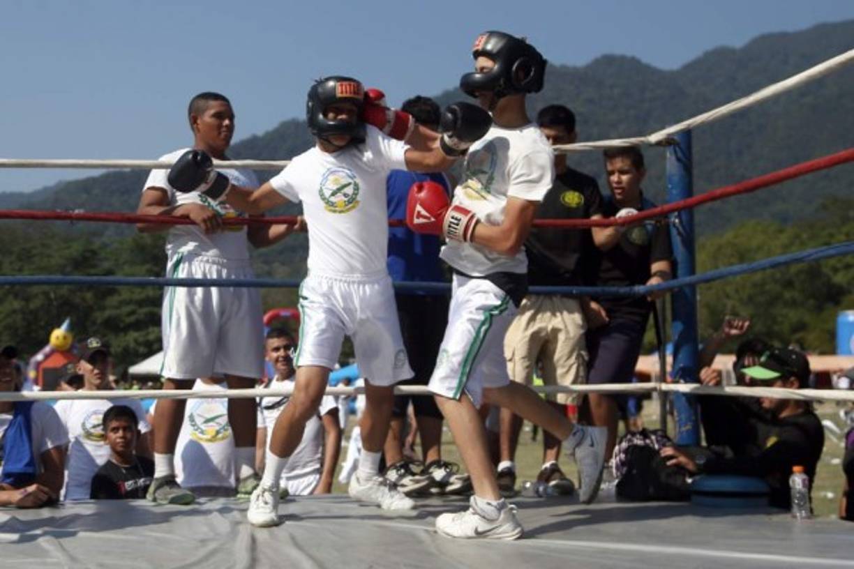 La iniciativa presidencial tiene como objetivo incentivar en los hondureños un estilo de vida más saludable practicando más actividades al aire libre.