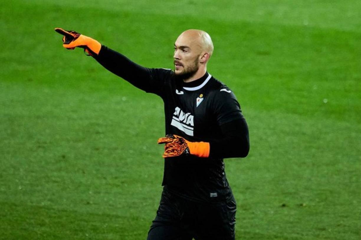 El Sevilla FC ya tendría atado para la próxima temporada a Marko Dmitrovic, el guardameta serbio del Eibar y que será agente libre este próximo mes de junio, según informan en España. Es uno de los mejores arqueros de la Liga Española en estas últimas temporadas.