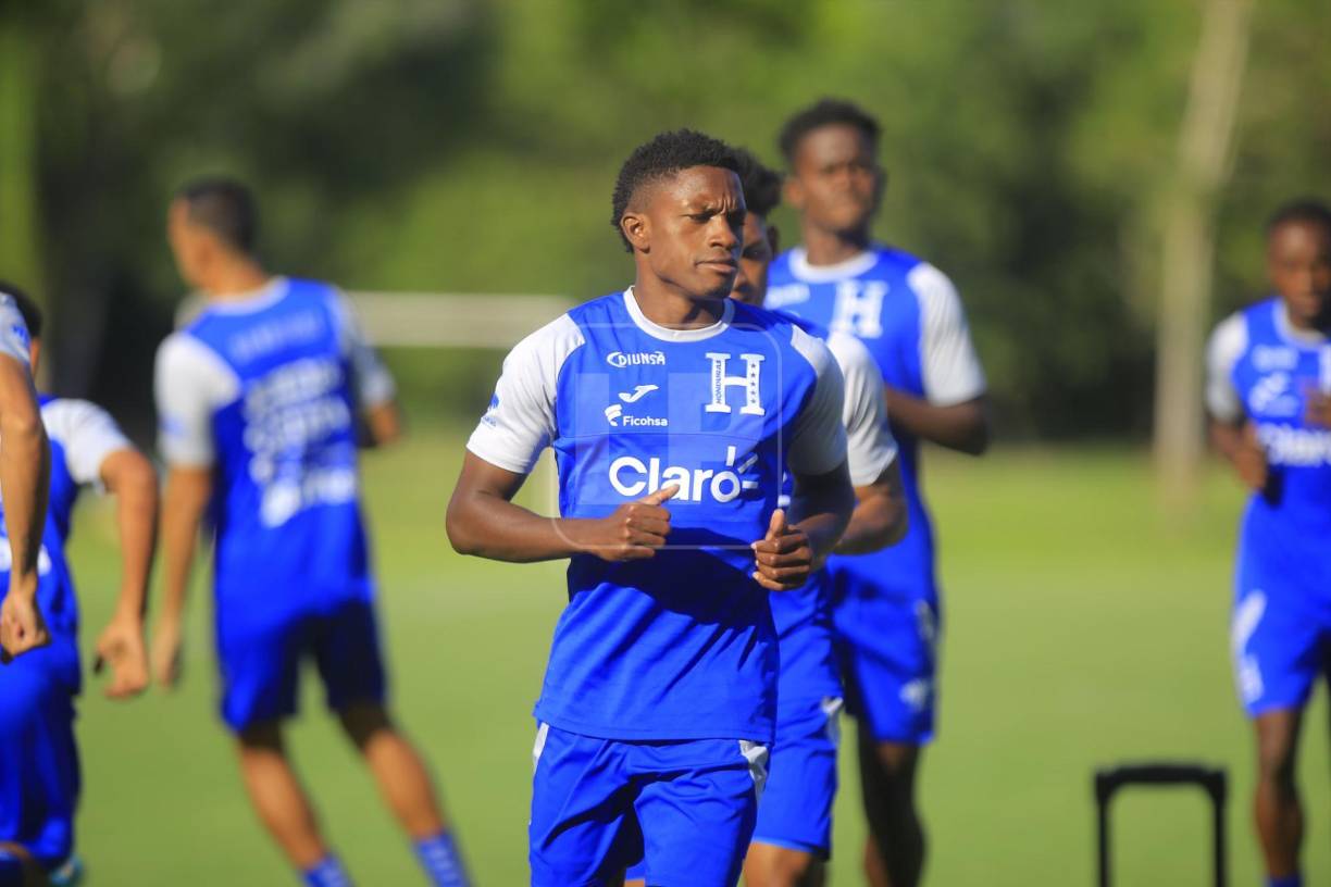 Franklin Flores: Atraviesa un gran momento en Real España y será el lateral zurdo de la escuadra hondureña ante los canaleros.