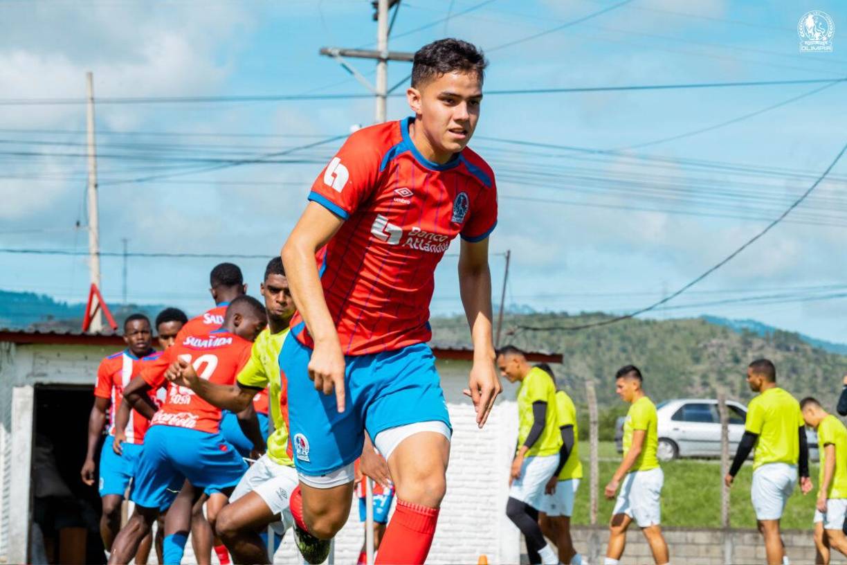 Tras ser dado de baja en Olimpia, el joven mediocampista Rodrigo Rodríguez formará parte del Motagua para el Apertura 2022-2023 de la Liga Nacional. Información vía Julio Cruz.