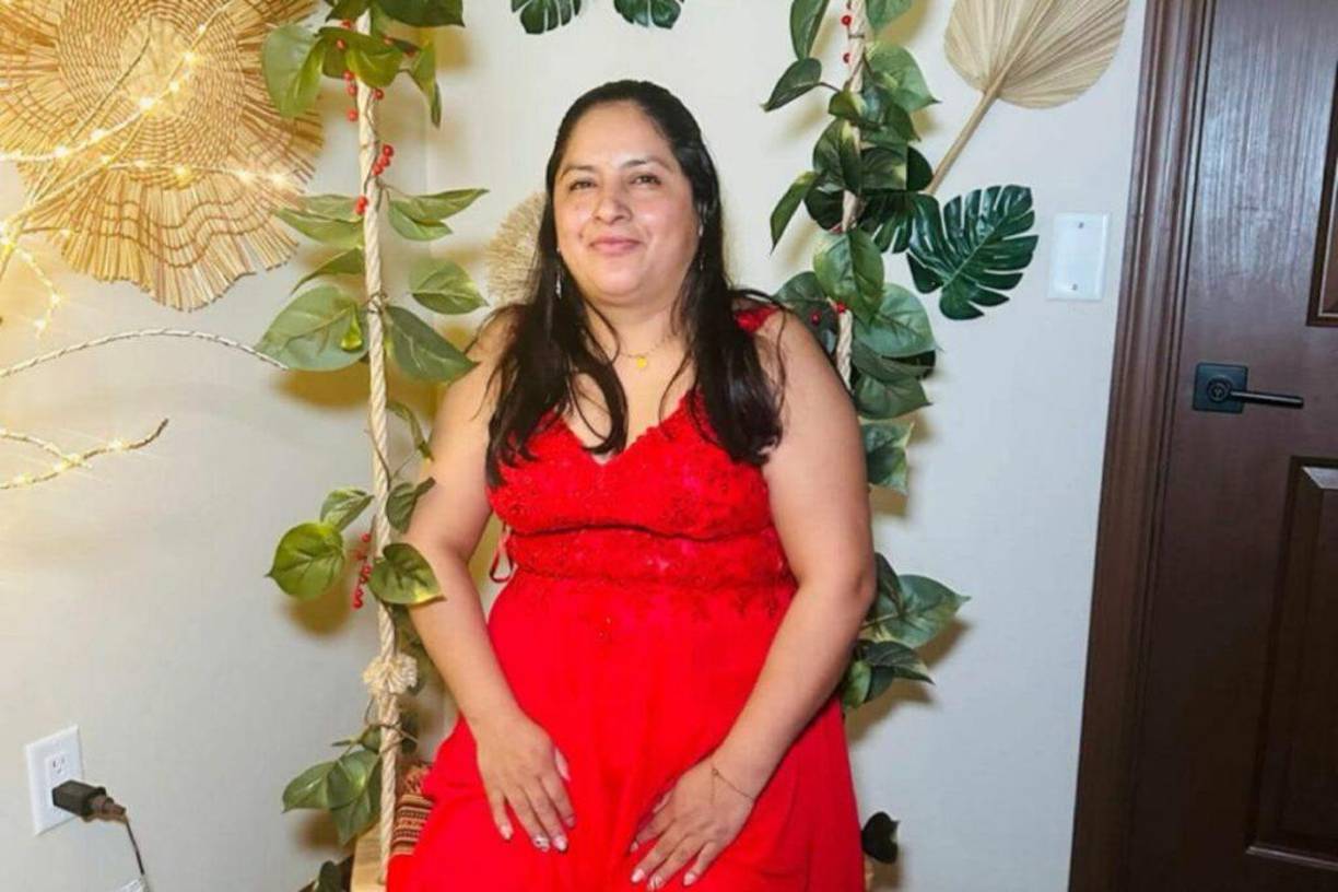 La madre trabajaba constantemente para sacar adelante a su familia, todo por un “mejor futuro”, desde que llegó al país estadounidense trabajó como niñera y limpiadora de hogar.