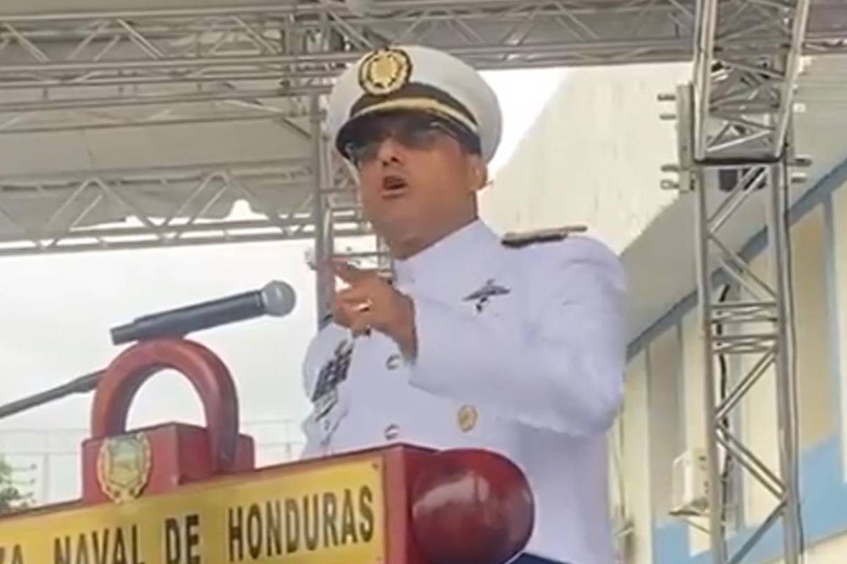 El jefe del Estado Mayor Conjunto de las Fuerzas Armadas, José Jorge Fortín, envió un mensaje a exmilitares retirados que, según él, participaron en golpes de Estado. El llamado lo hizo Fortín a Romeo Vásquez, Isaías Barahona, Luis Maldonado Galeas y Adolfo Pacheco. “Por último y para concluir, decirle a los generales retirados Romeo Vásquez Velasquez, Adolfo Pacheco, Isaías Barahona y Luis Maldonado Galeas que no más golpes de Estado”, dijo Fortín.