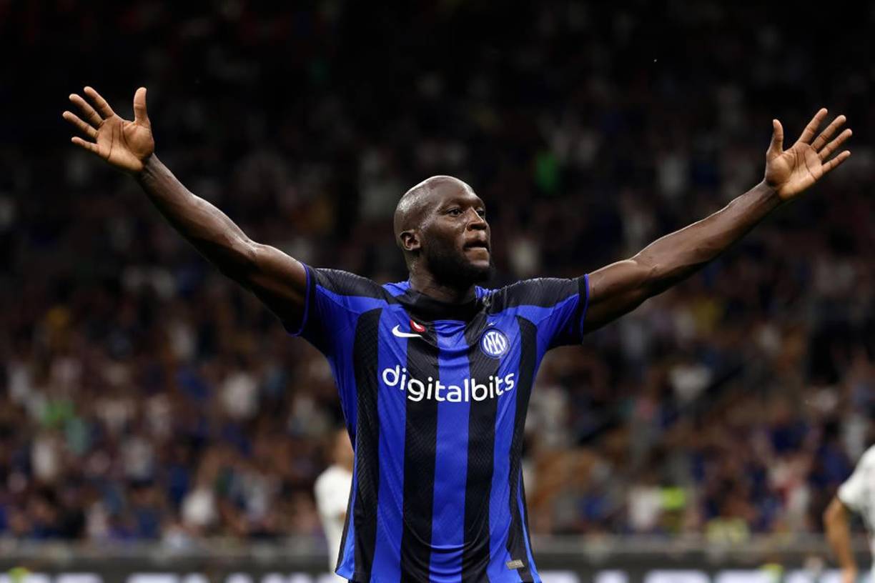El Inter de Milán estaba haciendo todos los esfuerzos para quedarse en propiedad con Lukaku, pero esto ha cambiado y ha dado un giro inesperado después del último y polémico movimiento que ha hecho el delantero belga, enfureciendo al club italiano.