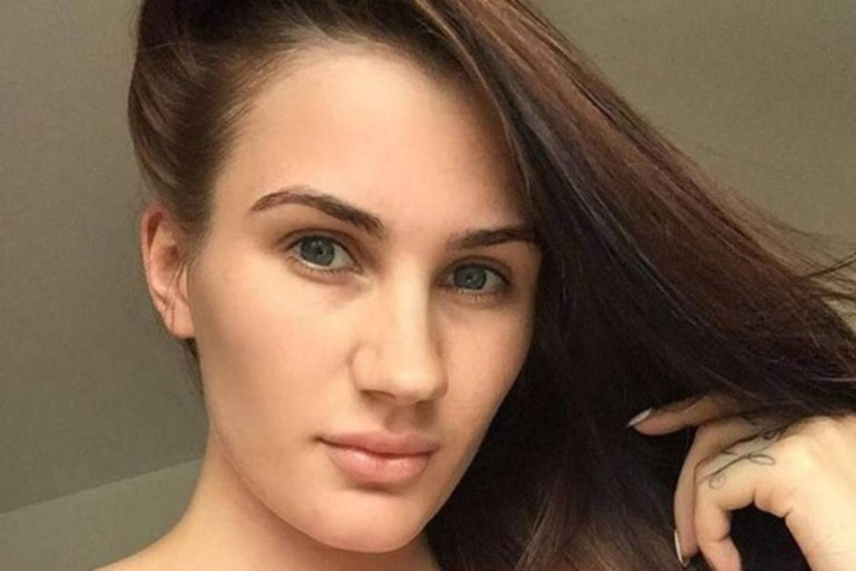 "Por la muerte de Aimee Spencer la Policía detuvo a dos personas para investigación."