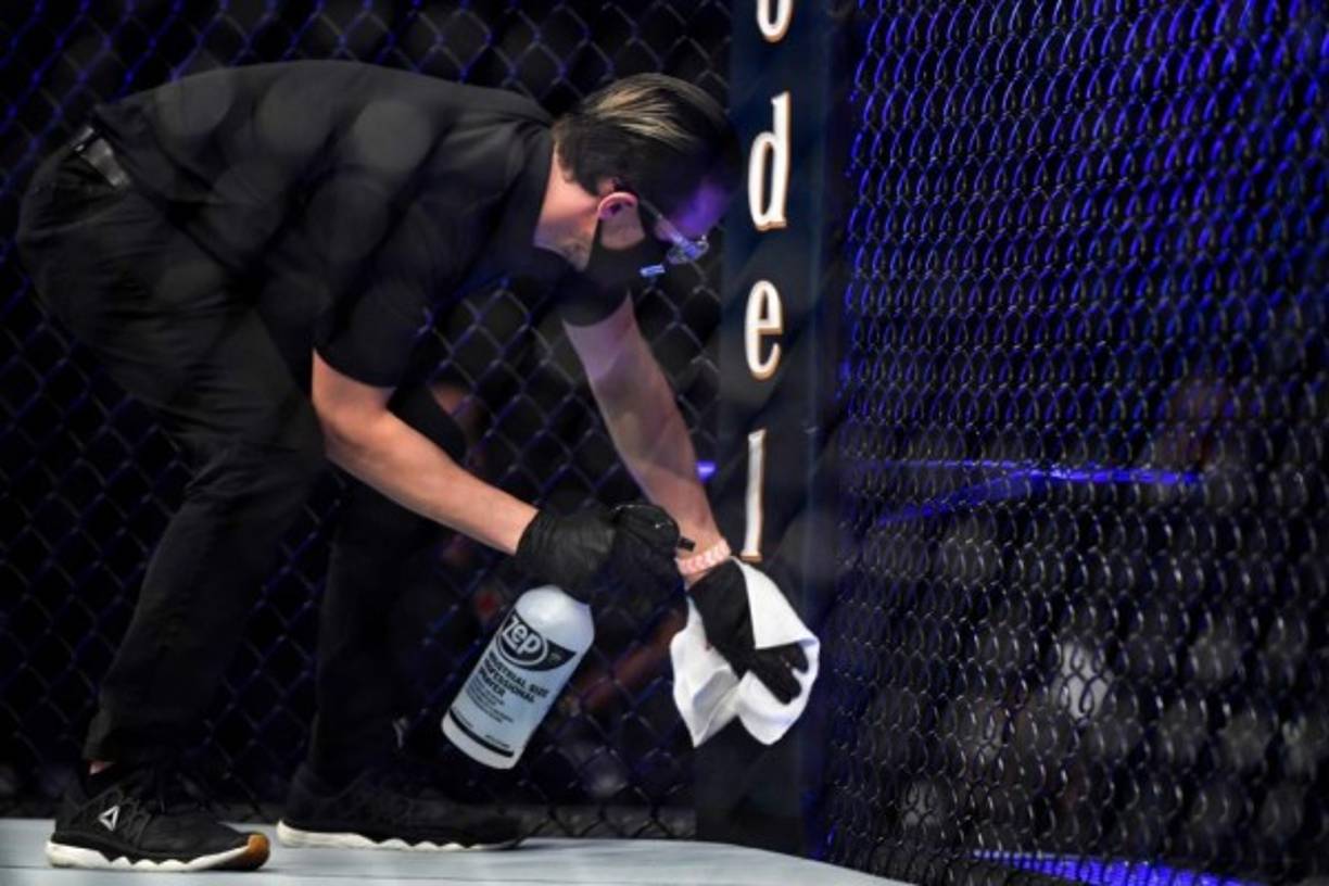 Previo a cada combate se tomaron las medidas necesarias debido a la pandemia del coronavirus.