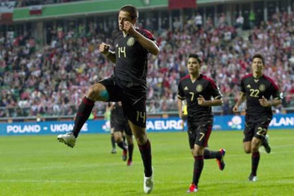 ‘Chicharito’ Hernández anotó el segundo gol con que México ganó a Honduras 2-0 y ante las cámaras hizo un gesto indicando que no tenía miedo, mensaje que se presume fue enviado al entrenador Chelato Uclés.