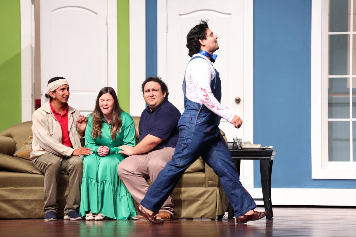 La obra duró más de 2 horas, con un intermedio de 15 minutos. Pero lo cierto es que el tiempo fue efímero a comparación del deleite cultural. 