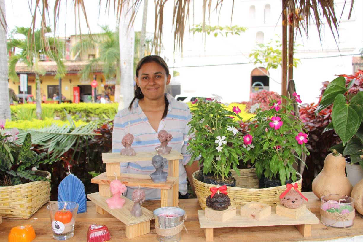 “Se trata agradecer a Dios y compartir todas las bonanzas de las cosechas. Es una alegría dar y es una alegría recibir. Esta tradición estaba perdiéndose pero logramos rescatar y por quinto año consecutivo contribuimos a que se realice esta fiesta”, afirmó María Eugenia Avilez, presidenta de la comisión de turismo de Copán Ruinas.