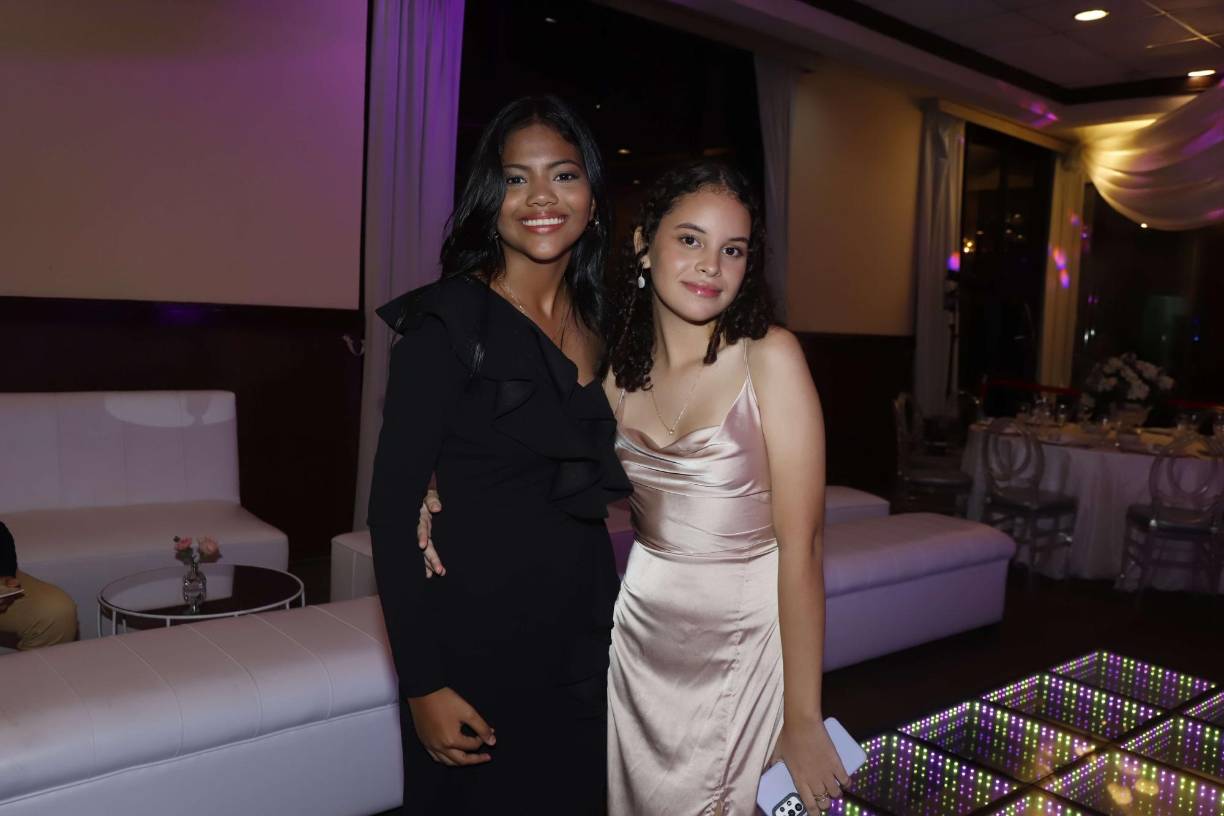 Alexa Coto y Valery Madrid