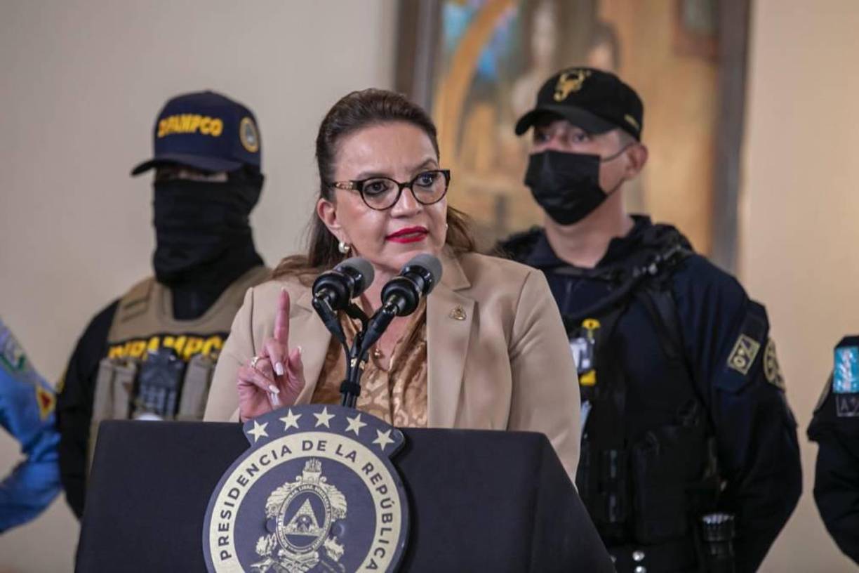 El gobierno mencionó que las personas que compren chips deben presentar su Documento de Identidad Nacional (DNI).