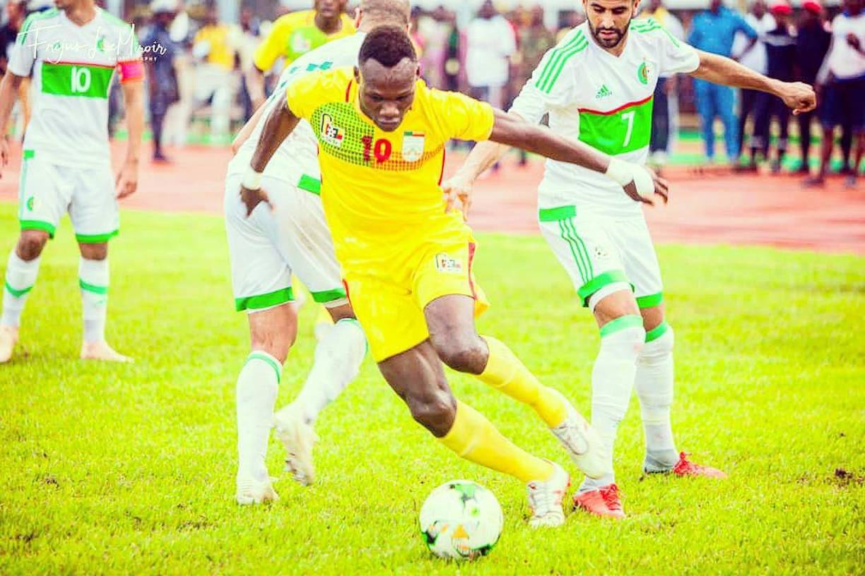 A pesar de eso, su amistad se mantuvo y Désiré Segbé se convirtió en uno de los mejores amigos del senegalés.