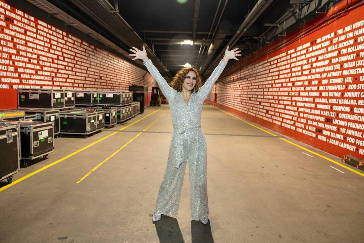 “Los ocho años que me tardé en bajar, la verdad es que la gente se portó conmigo tan linda siempre que no me di prisa. No perdí ningún trabajo, ni nada, y eso también lo valoro y lo atesoro muchísimo, porque se siente muy bonito que te quieran. No importa tu peso”, indicó.