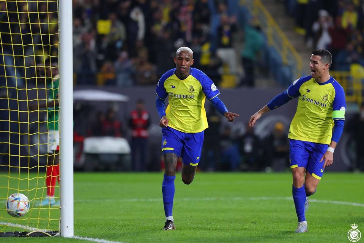 El gol llegó gracias a una acción colectiva: Al Sulaiheem centró y encontró a CR7, que elevó el balón pero fue el brasileño Anderson Talisca, mejor posicionado, quien envió finalmente el balón al fondo de las redes (31).