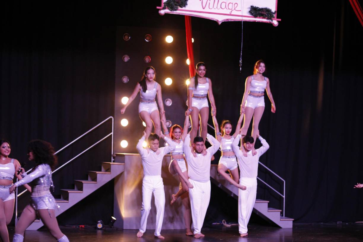 La presentación se desarrolló en el teatro María Teresa Alvarado de la escuela Little Feet/ Big Step de esta ciudad de San Pedro Sula.