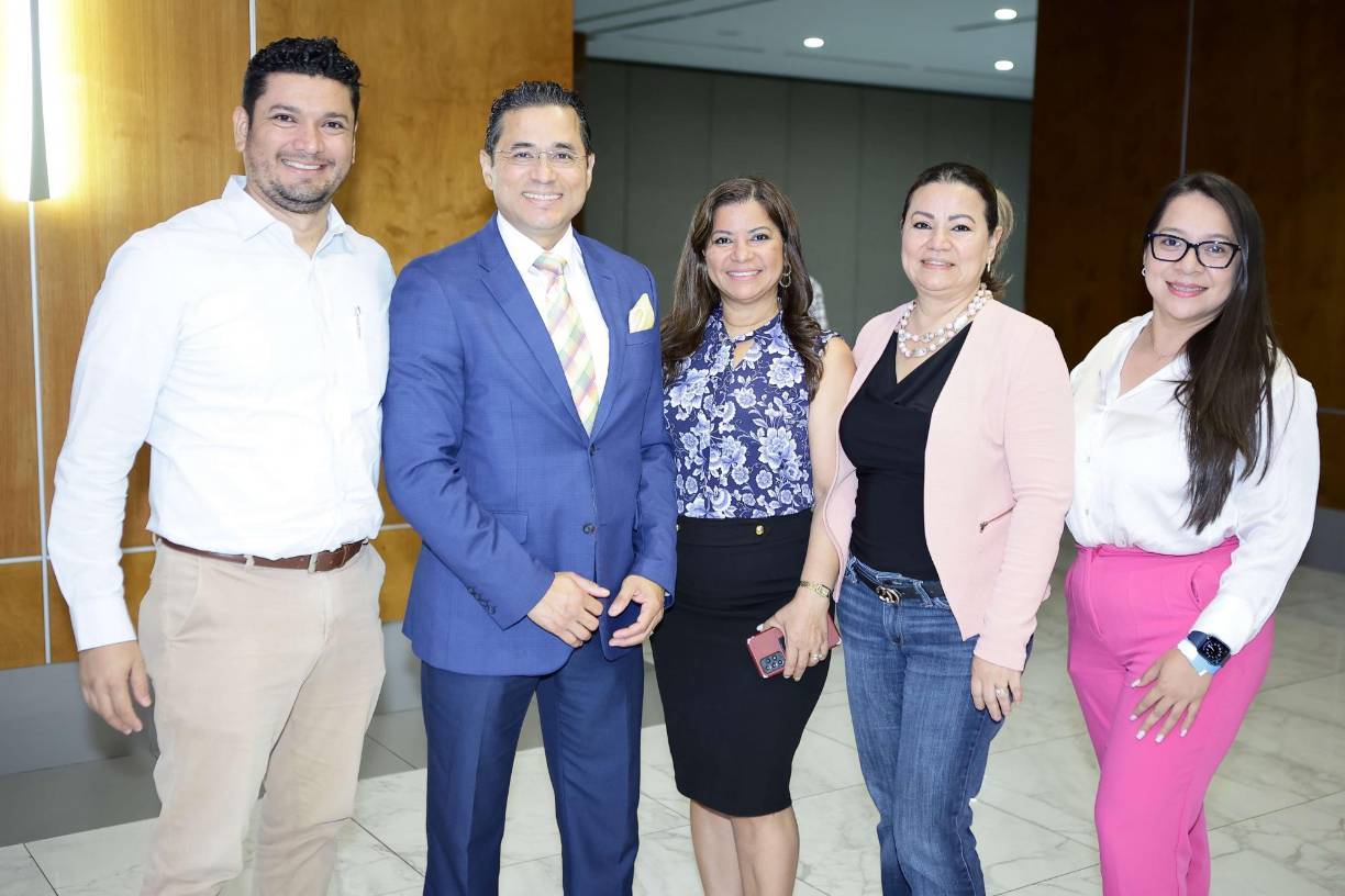 Ariel Prieto, Walter Romero, Sonia Carabantes, Marisol Romero e Iris Cáceres