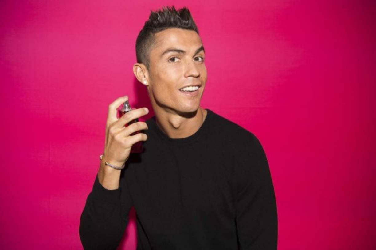Cristiano Ronaldo ha sido muy seguido por las mujeres.