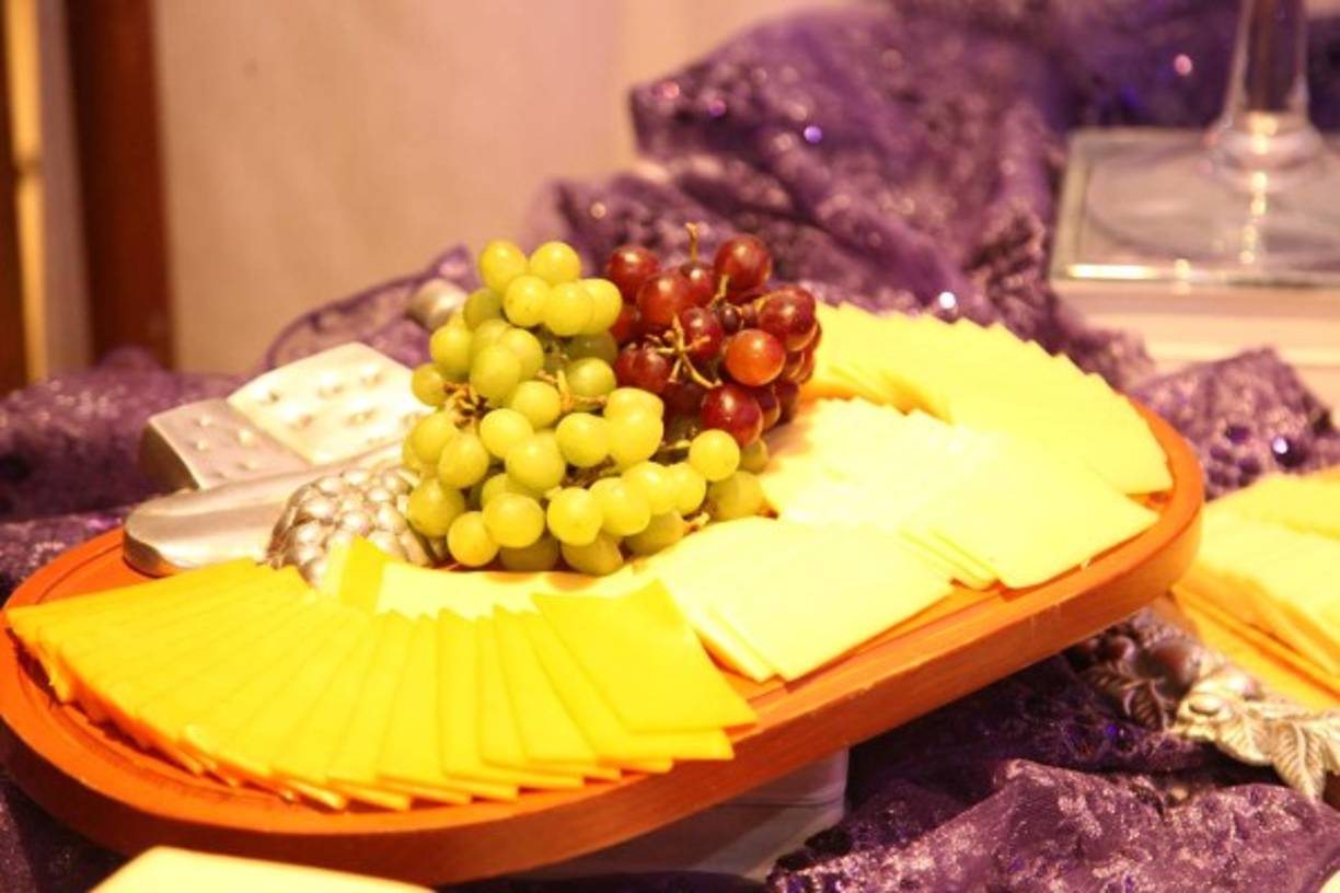 Jamones de los más exquisitos e importados.