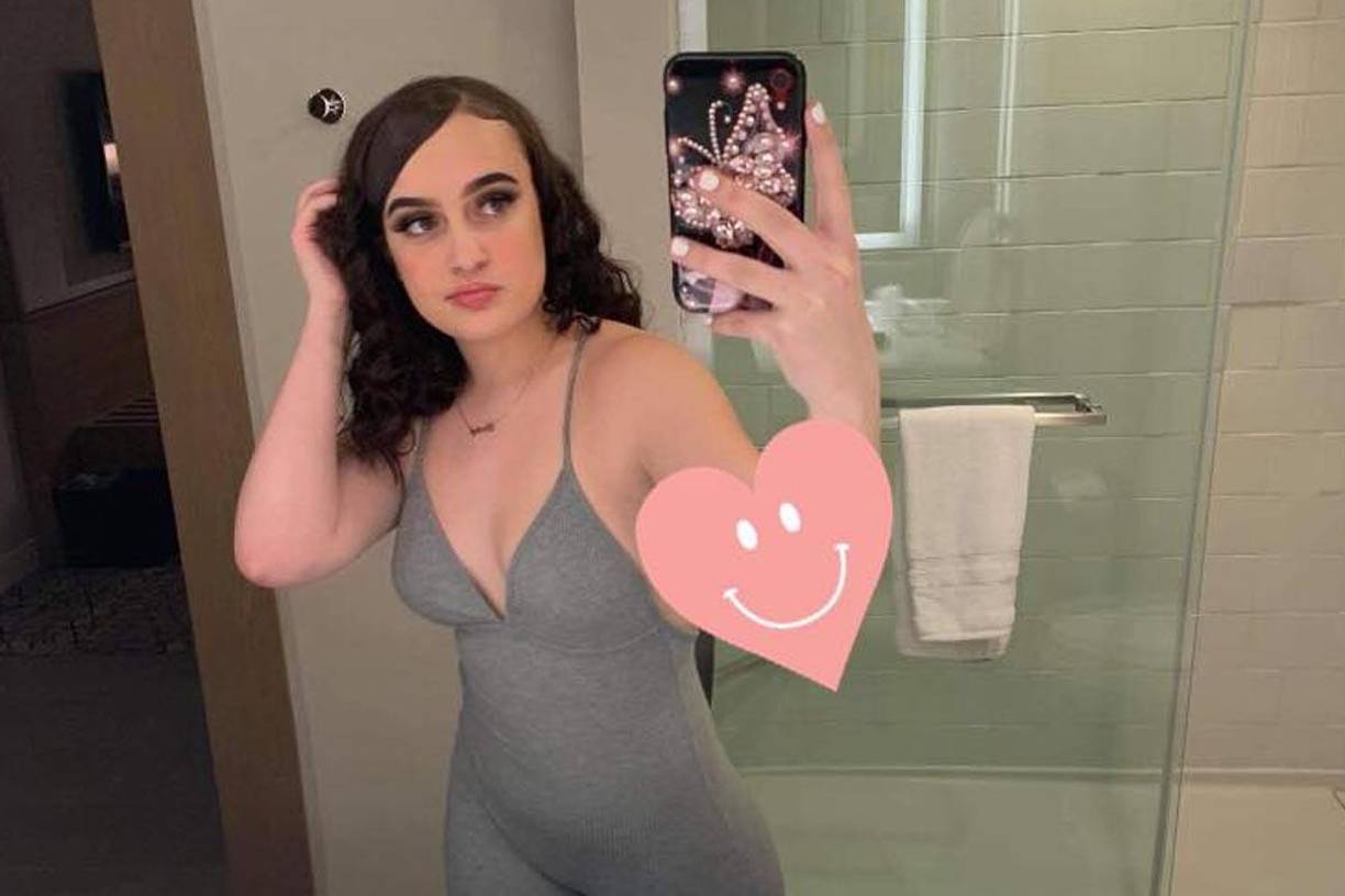 Después, al parecer Andersen subió al techo del edificio, desde donde cayó fatalmente.