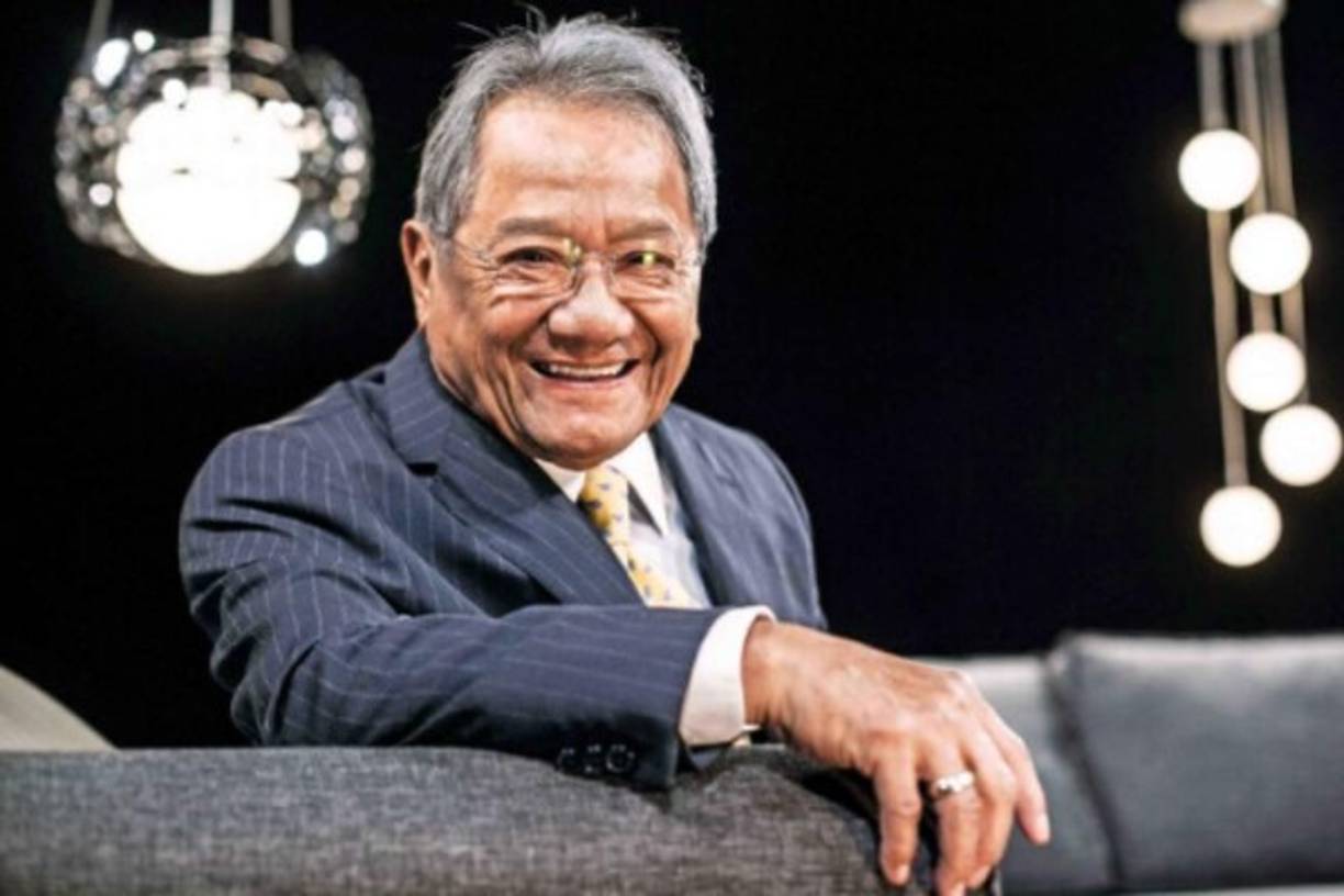 En 2001, Manzanero ganó el Grammy Latino con su disco Duetos en la categoría de Mejor álbum Vocal Pop para Grupo Duo.