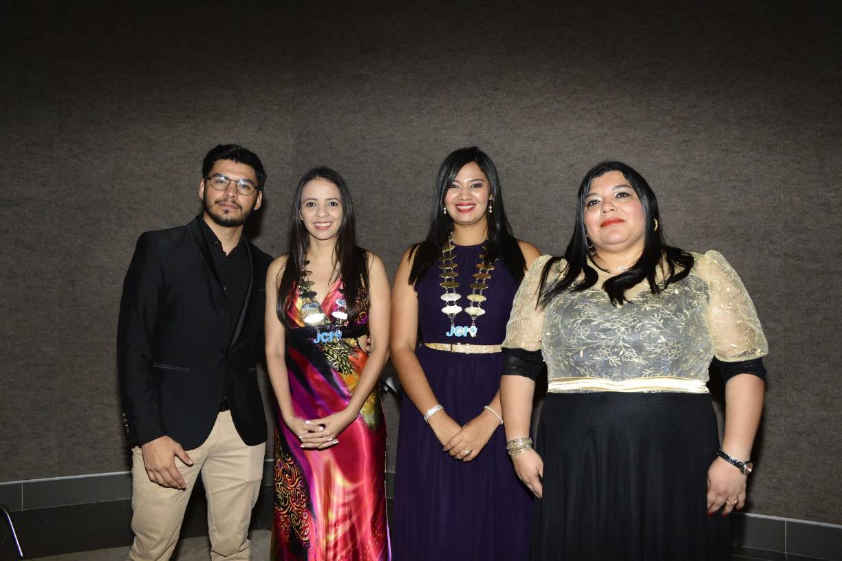 Javier Cuéllar, Josselyne Doubleday, Marcela Arguijo y Ana Barahona