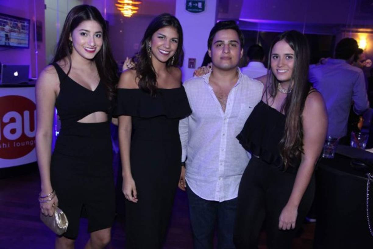 Stefany Reyes, Ana Ordóñez, Basilio Fuschich y Claudia Lara.
