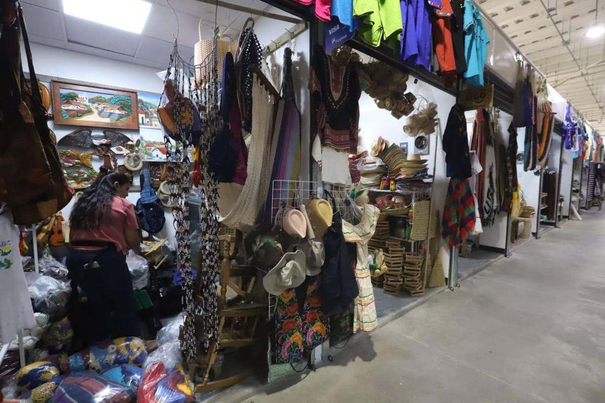 Las famosas Hamacas con precios de 450 a 1500.