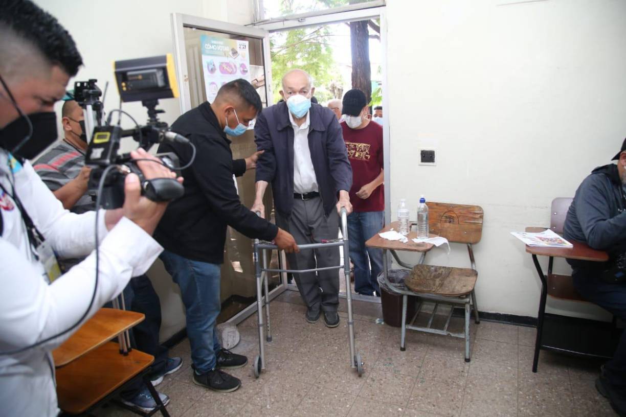 Su discapacidad física no les impide a estos hondureños ejercer el voto este 28 de noviembre