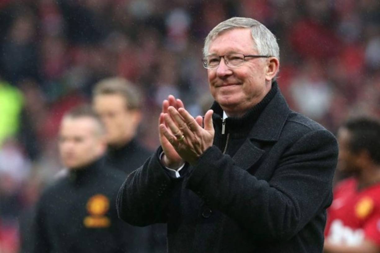 Alex Ferguson. En 2010, el ex técnico del Manchester United decidió que todos los jugadores del filial deberían vestir botas negras, hasta que llegasen a formar parte del primer equipo.