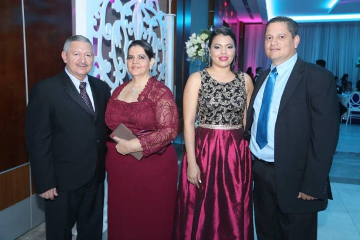 René y Martha García con Zoyla Rivera y Fernando García.