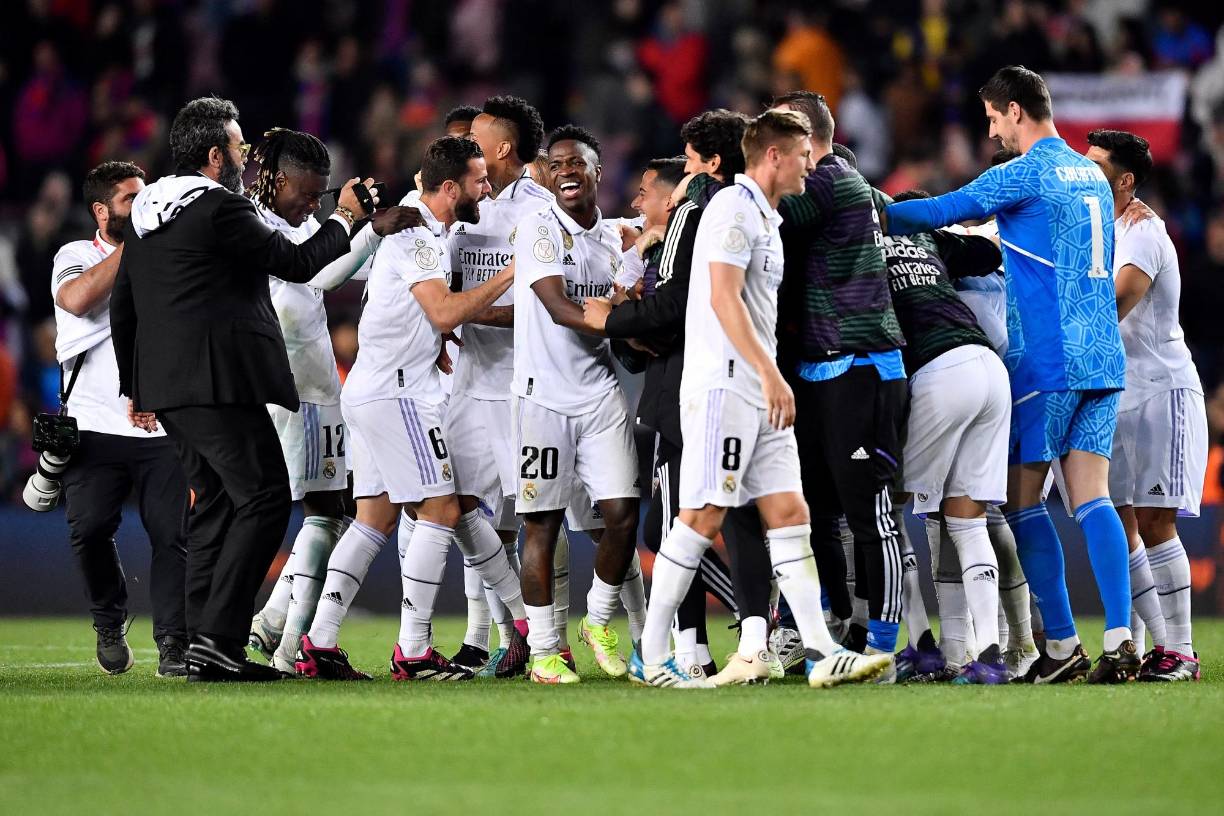 La Copa del Rey es uno de los objetivos del Real Madrid y el otro la Champions Leagua porque la Liga de España prácticamente la tiene conquistada el Barcelona.