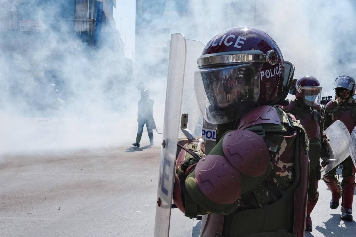 El Gobierno ordenó el despliegue del Ejército para atender la “emergencia de seguridad” y apoyar a la Policía, que se vio superada por las manifestaciones, sobre todo en Nairobi, epicentro de unas movilizaciones nunca vistas en la historia reciente del país.