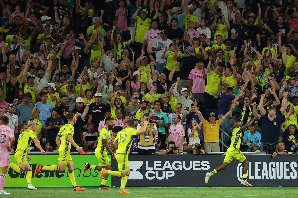 El conjunto de la MLS se embolsó un millón de dólares, alrededor de 24.5 millones de lempiras, por el segundo lugar.