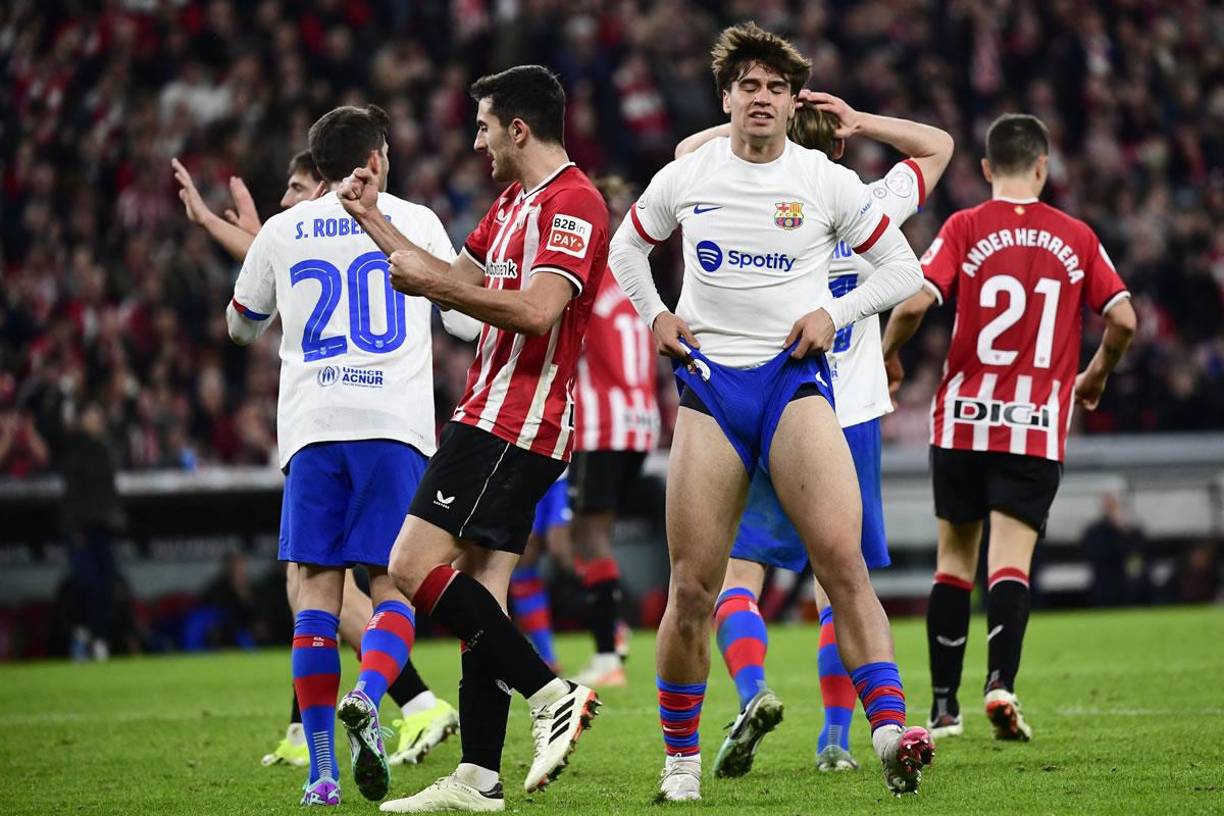 El lamento de los jugadores del Barcelona tras la eliminación en la Copa del Rey a manos del Athletic Club de Bilbao.