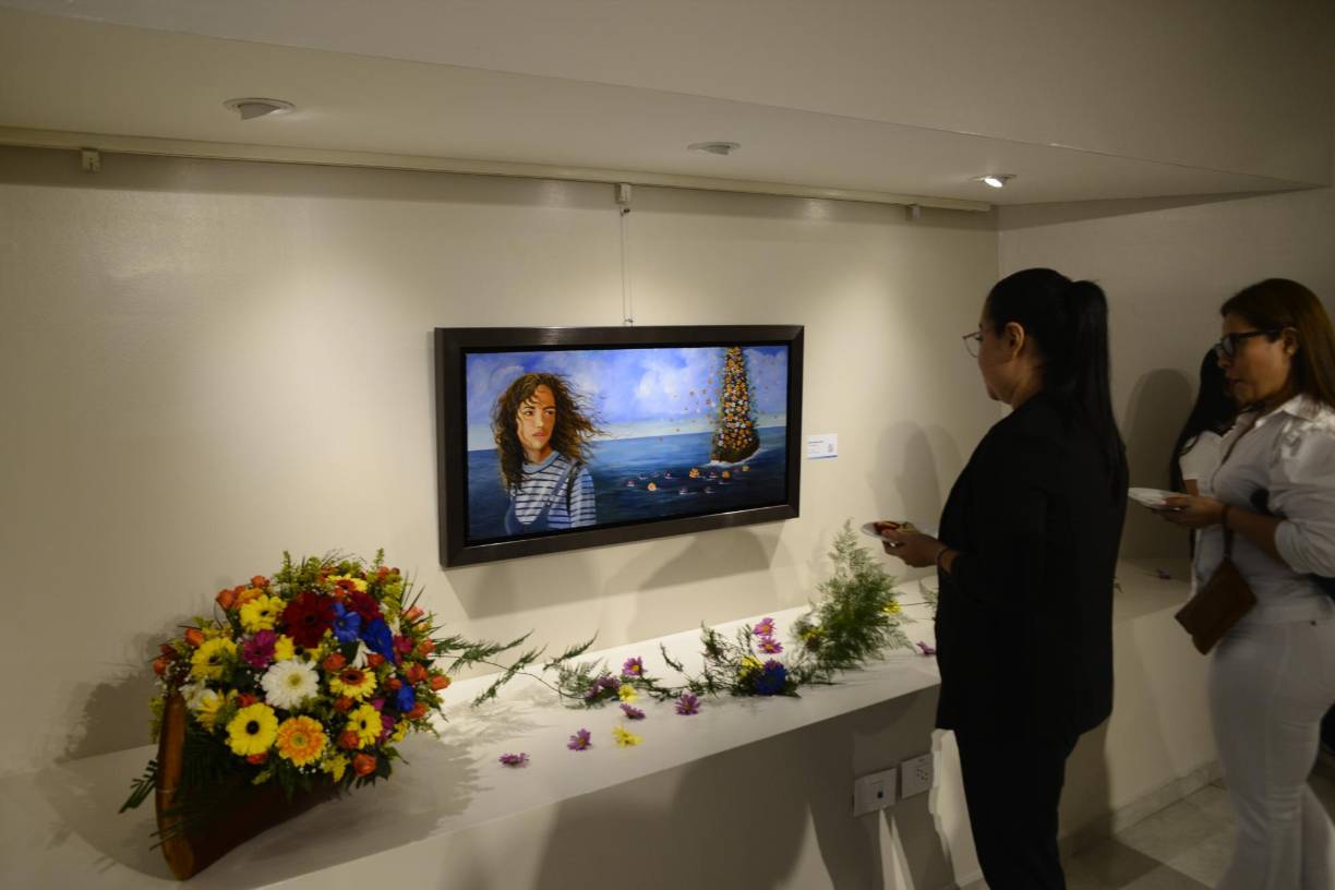 En fotos: exposición de pinturas en el Centro Cultural Sampedrano