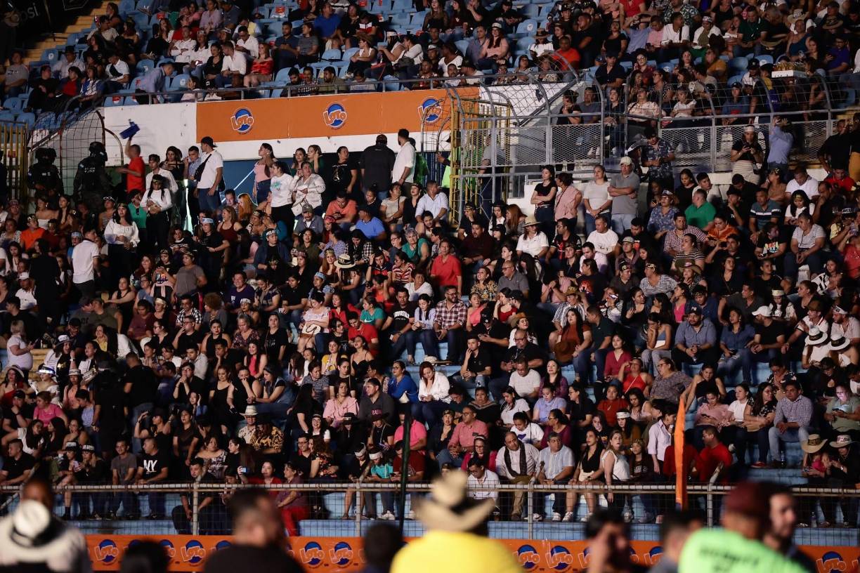 El estadio Olímpico Metropolitano de San Pedro Sula está listo para recibir al cantante mexicano Marco Antonio Solís.
