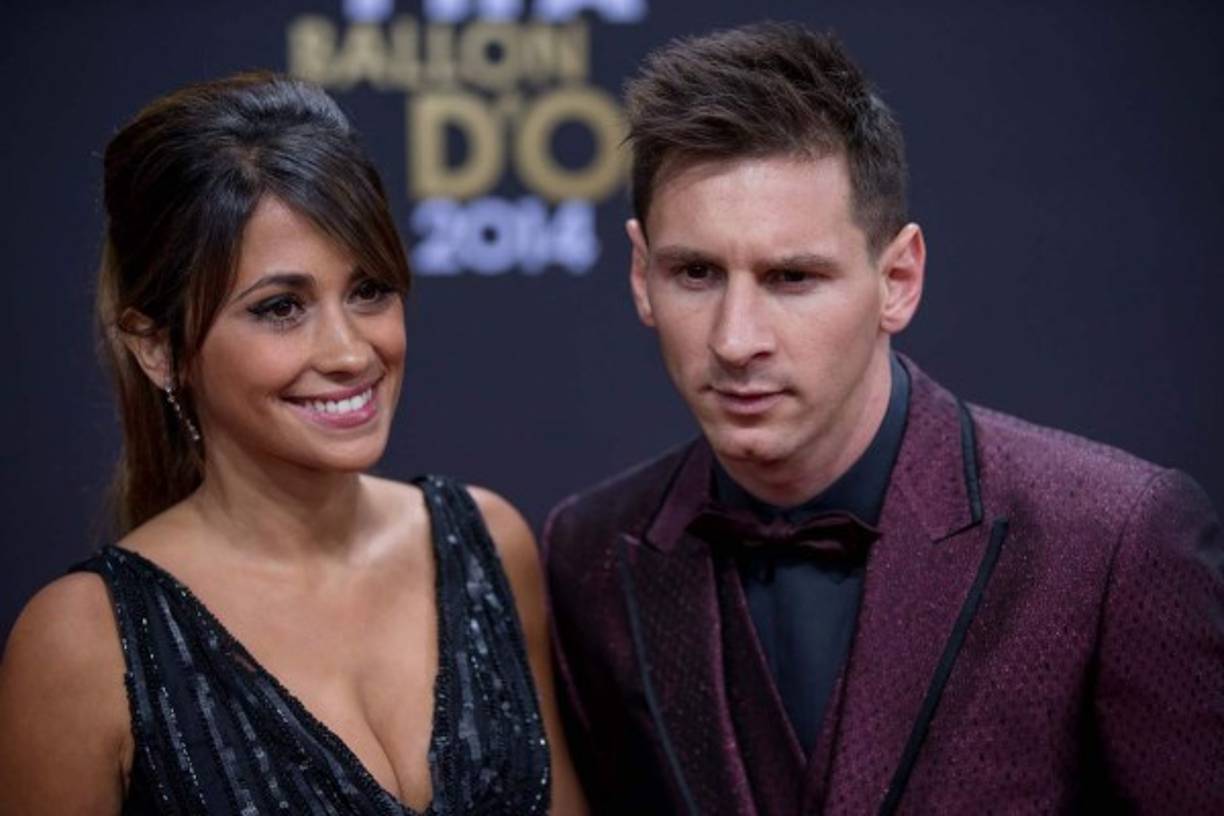 Antonella y Messi en la gala del Balón de Oro, el 12 de enero de 2015 en Zurich, Suiza. Ella se robó todas las miradas.