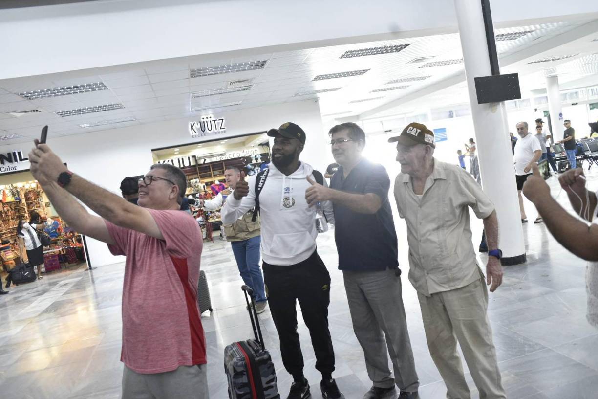 Jorge Benguché fue una de las sensaciones en el Aeropuerto Ramón Villeda Morales de La Lima, Cortés.