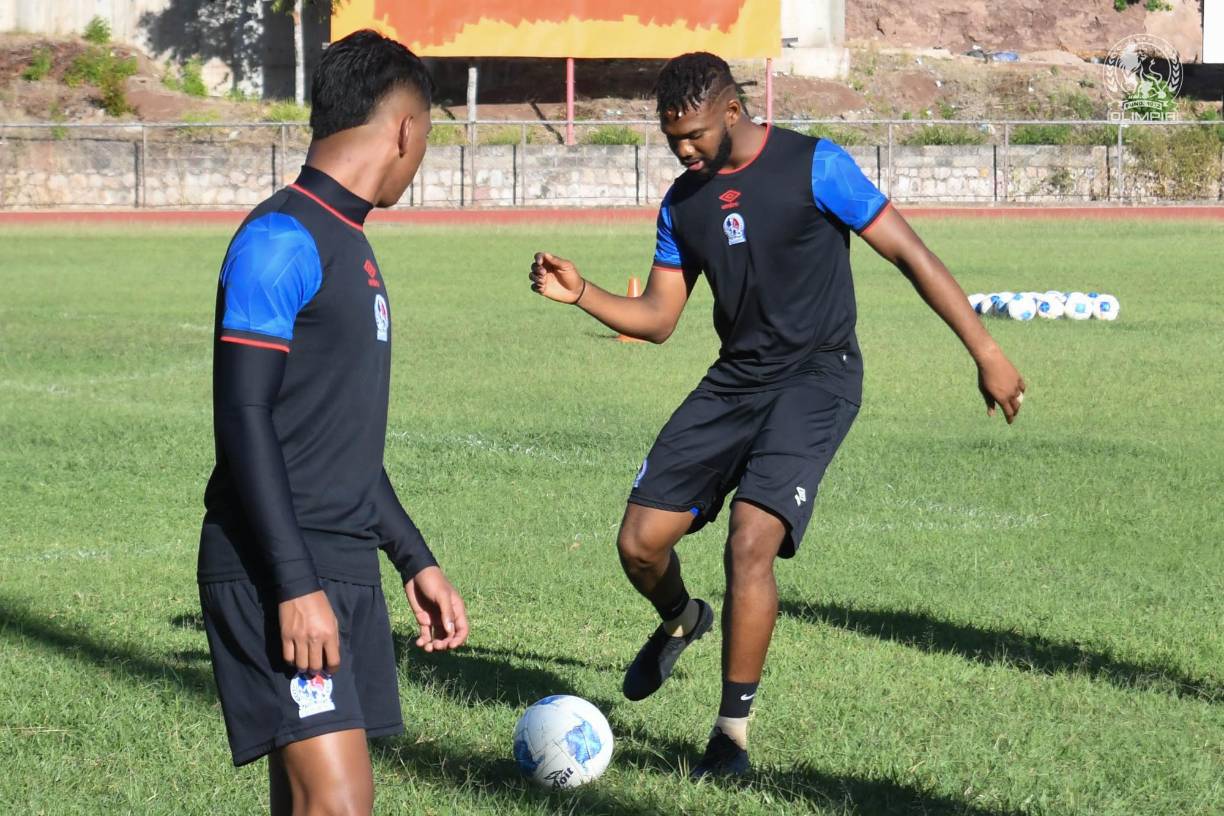 Benguché está a la espera de que le confirmen la fecha de su viaje a Uruguay.