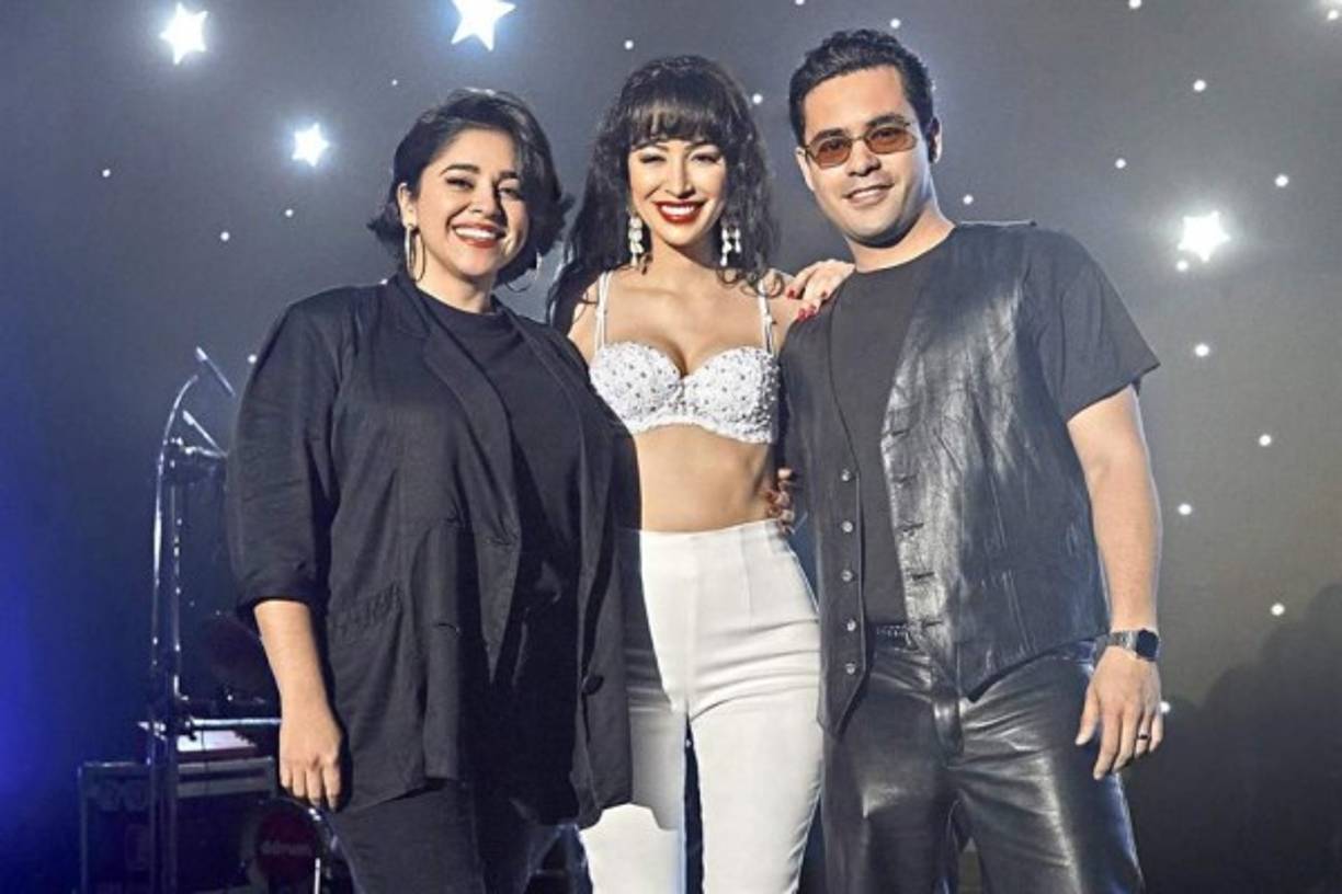 Suzette explicó que la serie de Netflix fue sumamente especial para ella pues enseña el viaje que hicieron los hermanos con la cantante y lleva a un punto más personal la vida de la Reina del Tex-Mex, “esta serie trata más sobre todas las preguntas, las pequeñas cosas que los fanáticos de Selena se han estado preguntando a lo largo de los años”, aseguró.<br/>