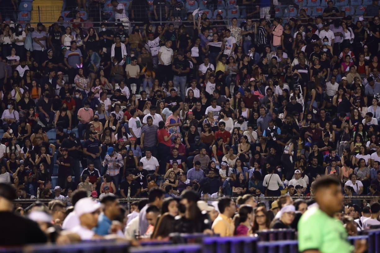 Así luce el estadio Olímpico a menos de dos horas del inicio del concierto.