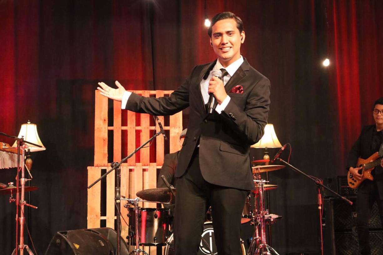 Daniel Ochoa animará a quienes asistan a disfrutar de una exquisita cena de tres tiempos en los salones reales de Hotel Intercontinental. Aparte su espacio llamando al: 9967-4213 / 9460-9525.