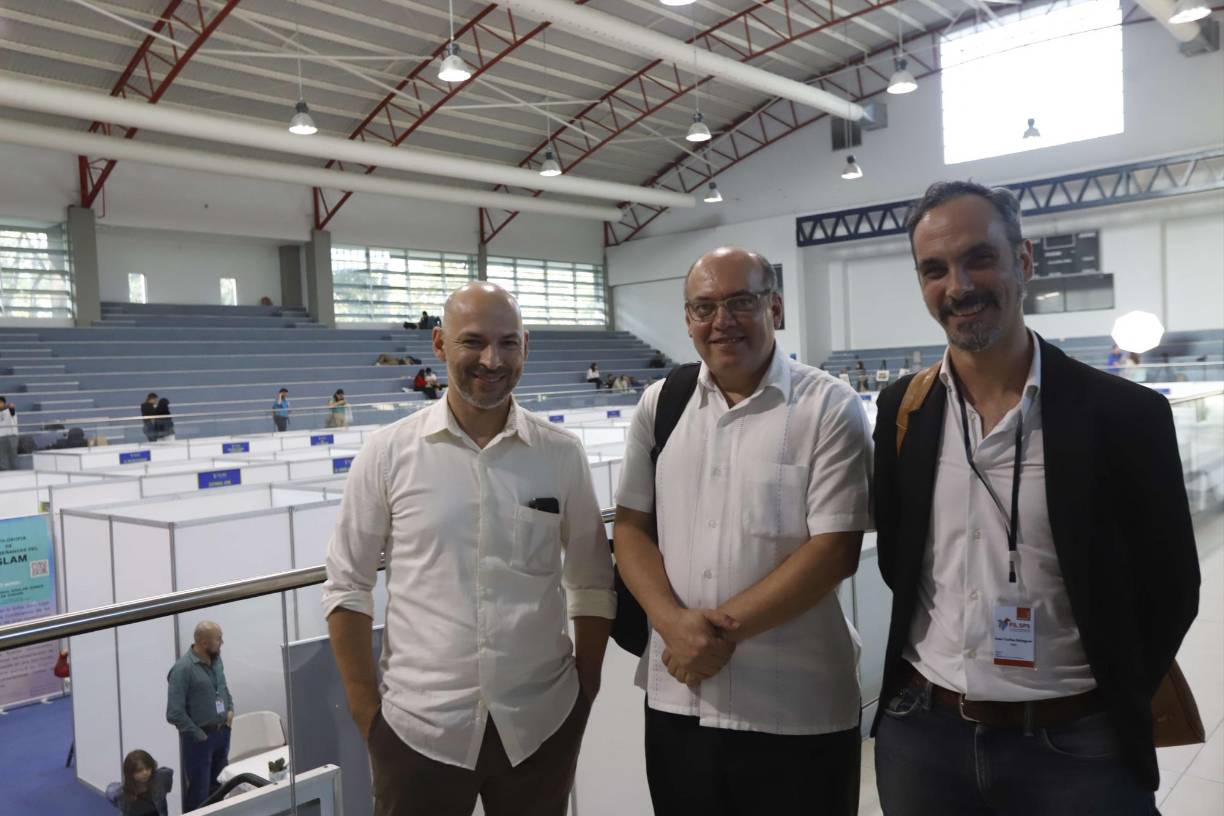 El espacio dispuesto para la FIL es amplio y cómodo, cuenta con aire acondicionado y con las demás comodidades para que los visitantes vivan una experiencia inédita en San Pedro Sula. 