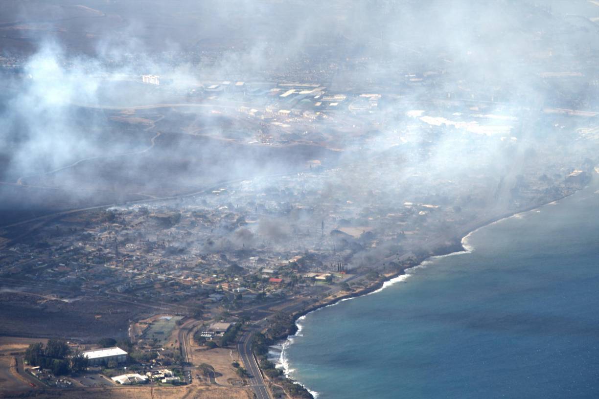 El fuego arrasó la localidad de Lahaina, en la costa oeste de Maui. 