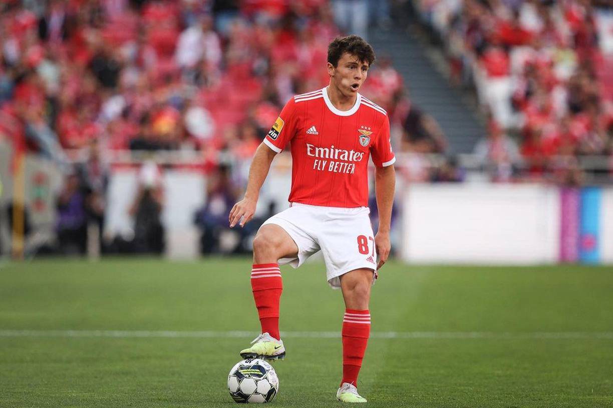 Según Fabrizio Romano, el PSG planea cerrar el acuerdo la próxima semana por Joao Neves para que Luis Enrique tenga a su centrocampista deseado. 