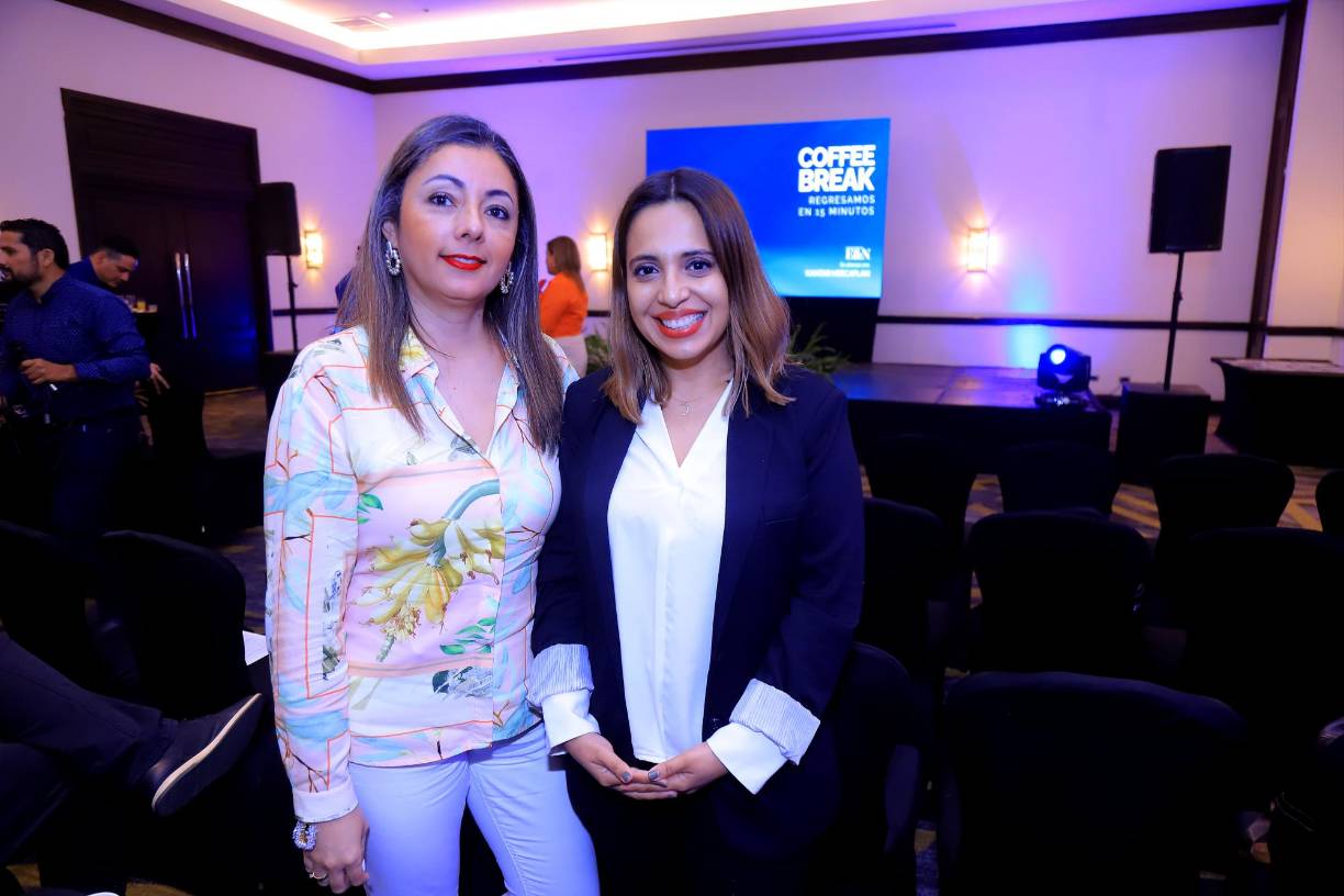 Natalia Cardona y Shakira Blanco