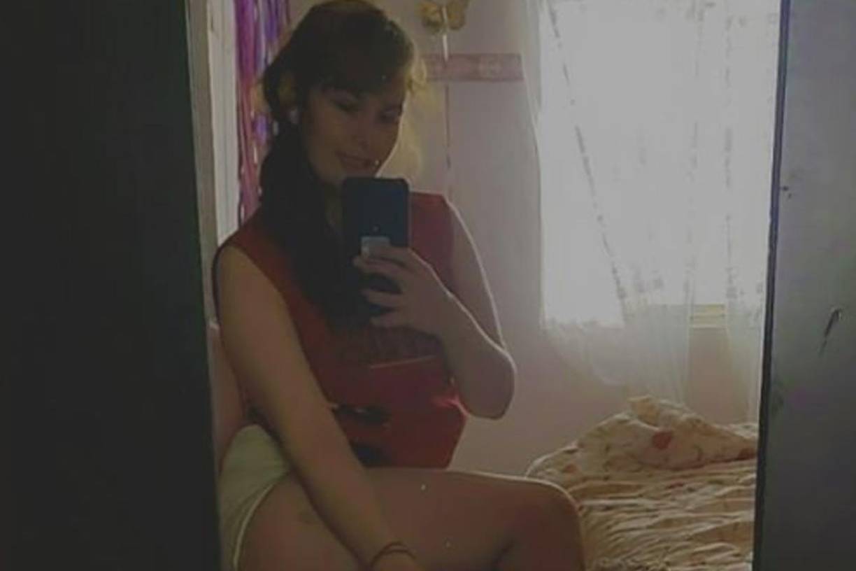  “Cabe puntualizar que, una vez logrado su objetivo, procedió con sus propias manos a obstruir su respiración a través del cuello, logrando quitarle la vida, para después emprender la huida”, informó la Fiscalía.