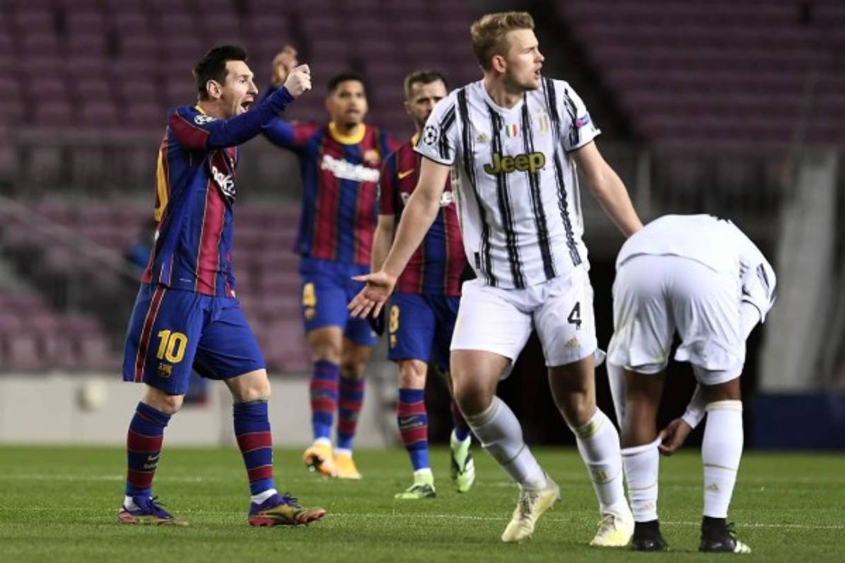 Los reclamos de Messi al árbitro pidiendo tarjeta amarilla para Matthijs de Ligt.