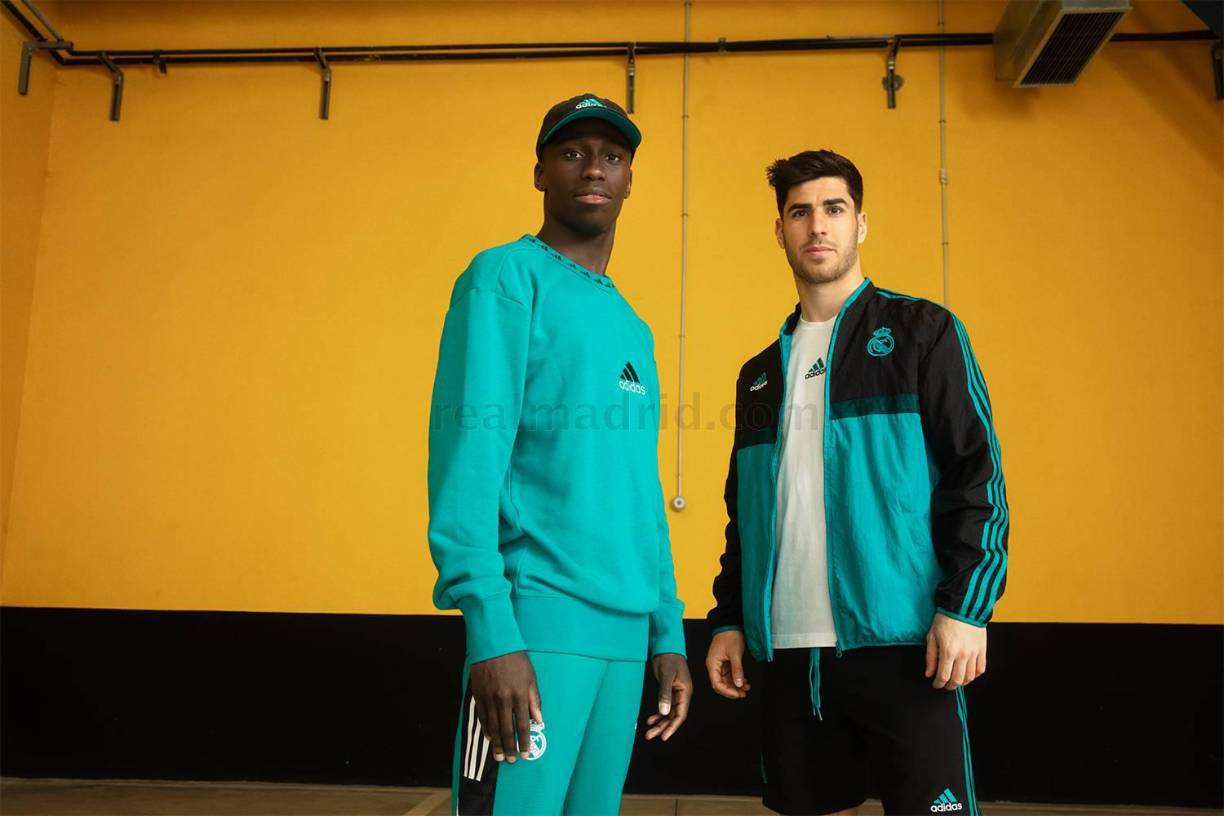 Real Madrid presentó su tercera camiseta para la temporada 2021-22 y las redes sociales se llenan de memes