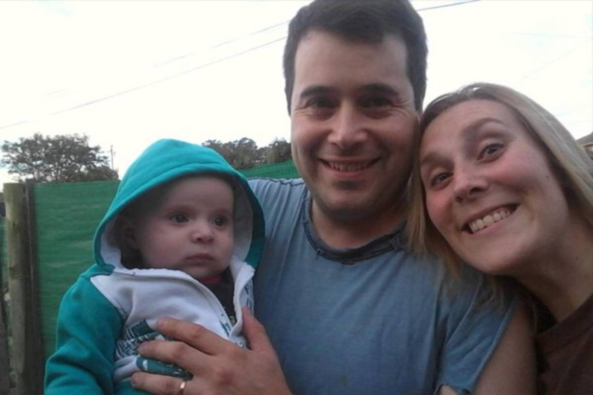 Desde que se perdiera el submarino argentino ARA San Juan hace una semana, Jessica Gopar no paraba de implorarle a Dios y a las autoridades que le regresaran a su esposo y padre de su hijo, Fernando Stilli.